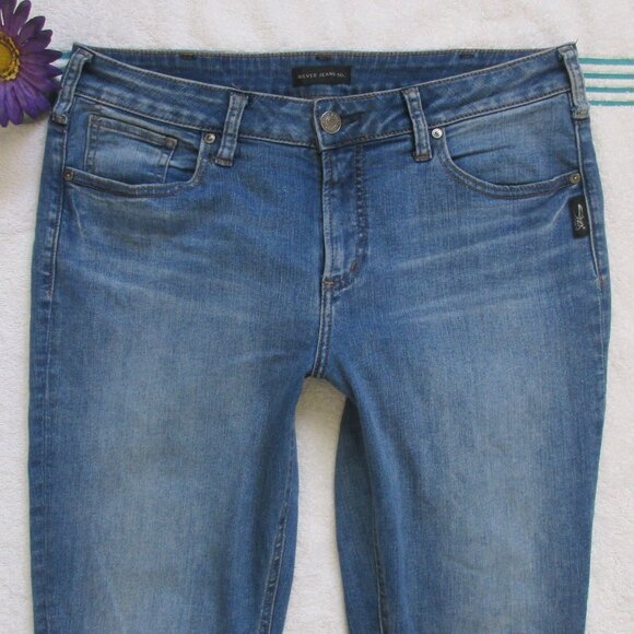 SILVER Jeans Size 32 Avery Straight Denim - Picture 1 of 8